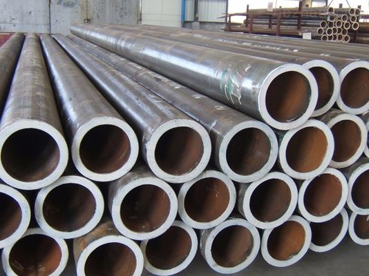 Naadloze stalen buizen voor olie-toepassing Dikte bereik 2,11-300 mm Tolerantie binnen ± 1%