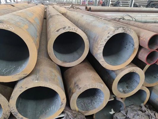 Naadloze stalen buizen voor olie-toepassing Dikte bereik 2,11-300 mm Tolerantie binnen ± 1%