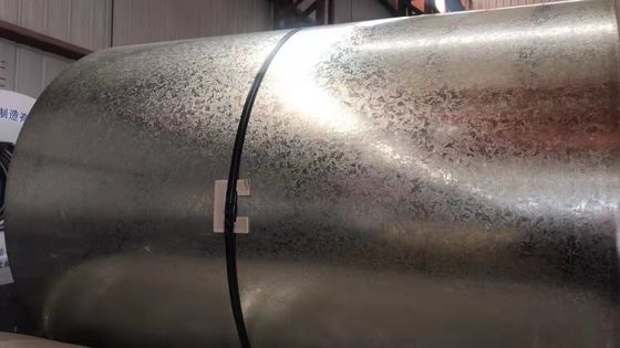 508/610mm Spoel ID Warm gedompelde gegalvaniseerde stalen spoel SGCC 0,52mm Dikte Regelmatige spangel Koudgewalst voor aangepaste lengte