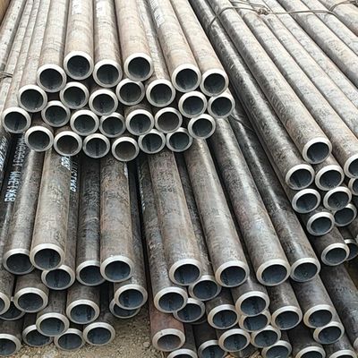 ASTM A106 Sch40 naadloos stalen buisbuis St37 St52 koud getrokken naadloos stalen buisbuis ±1% Tolerantie en molen testcertificaat