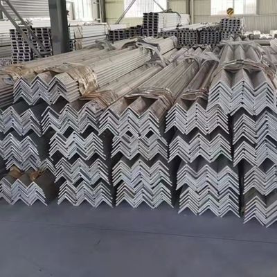 Q235/Q345/SS400/ST37-2/ST52/Q420/Q460/S235JR/S275JR/S355JR Hoekbalk voor gebouwen en machines