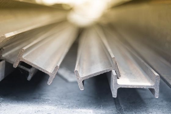 Niet-gelegeerde H-balk gegalvaniseerd voor maatwerk Q355b Q345 Q235 A36 A572 Structurele balk Warmgewalste H-staalbalken
