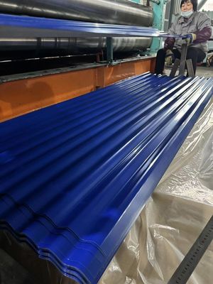 PPGI-kleurbedekte dakpanelen met golflaag van 15 mm tot 18 mm en ongeoliebehandeling in ASTM Z30 0,1-1,0 mm