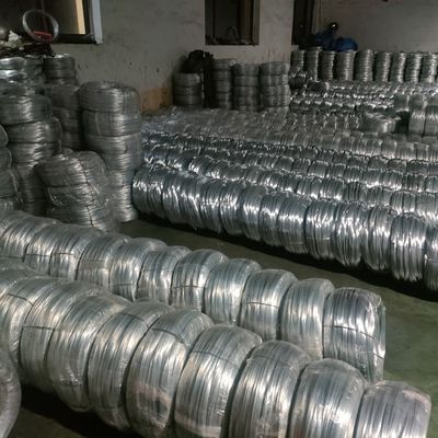 19 Draadstrengbescherming Zinkbedekte ijzeren draad van 3,0 mm dik voor ideale landbouwheining