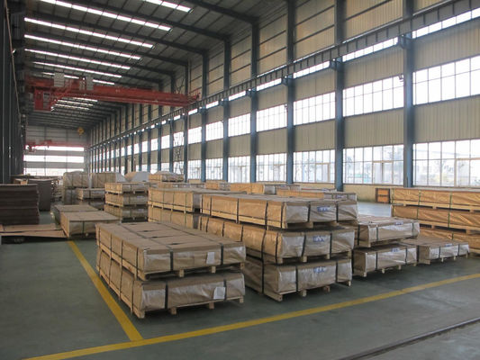 Stalen spoel standaard AiSi ASTM A36 SS400 Q235 Q345 4340 4130 Koudgewalst koolstofstaal plaat voor gebouwbouw