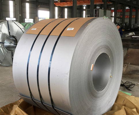 Koudgewalste roestvrijstalen spoel 430 316L 304L 316 316L 409 met een verpakkingsgewicht van 2-6 ton en aanpasbare oppervlakteopties