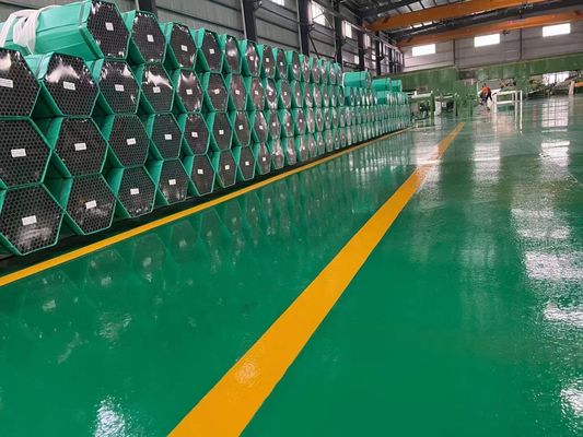 3 mm dik 150 mm OD industriële roestvrijstalen buis 5 m rechte lengte haarlijn Oppervlakte hoge sterkte 316 geolied of niet geolied Niet geolied