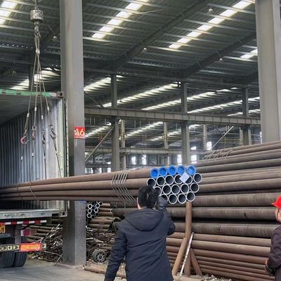 1 mm-20 mm Dikte ASTM A106/A53/A192 Gr. B ERW Naadloze stalen buizen en buizen voor het vervoer van olie- en gasrivieren