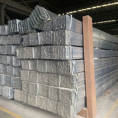 3x3 inch warm gedompelde gegalvaniseerde vierkante stalen buizen 0,5 mm zink coating verbeterde bescherming voor de bouwstructuur