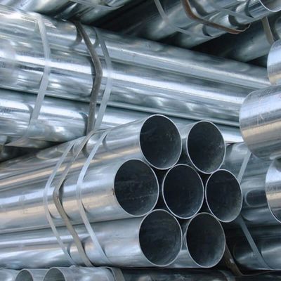 Dikwandpijpen gegalvaniseerde pijpen voor de bouw Op maat gemaakte gelaste stalen pijpen Corrosiebestendige bouwmaterialen