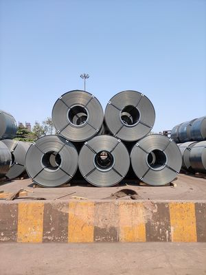 Niet-legeringspunchingverwerkingsservice Q235B S235JR 0,8 mm tot 20 mm warmgewalst staalplaat in spoel HRC voor hoge verkoop