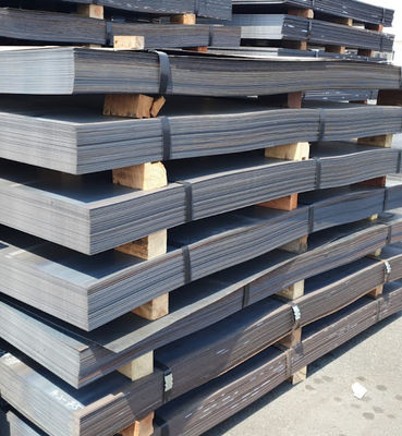800-1500 mm Breedte Warmgewalste koolstofstaalplaten A36 Ss400 Q235 Q355 Q345 1 mm 2 mm 3 mm Dikte voor de coilingverwerking